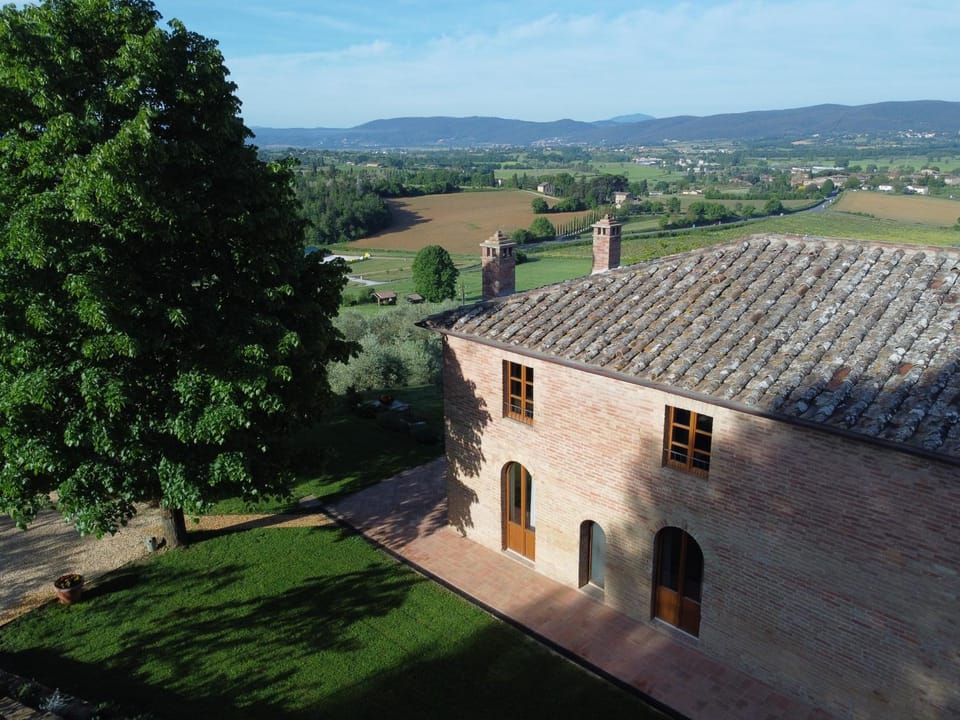 Agriturismo panoramico a Siena Al Chiaro di Luna Apartment in Tuscany
