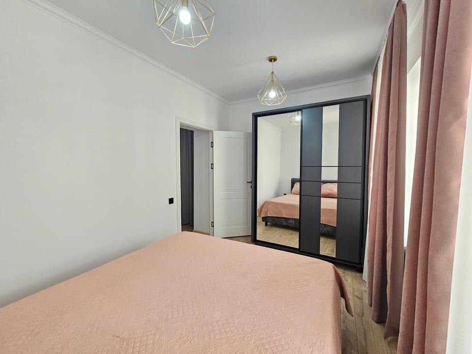 Central Park Studio Apartment in Chișinău