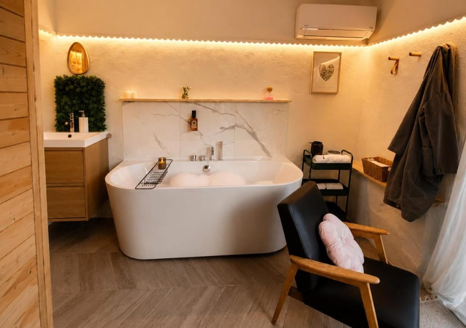 Spa and wellness centre/facilities, Bath, towels