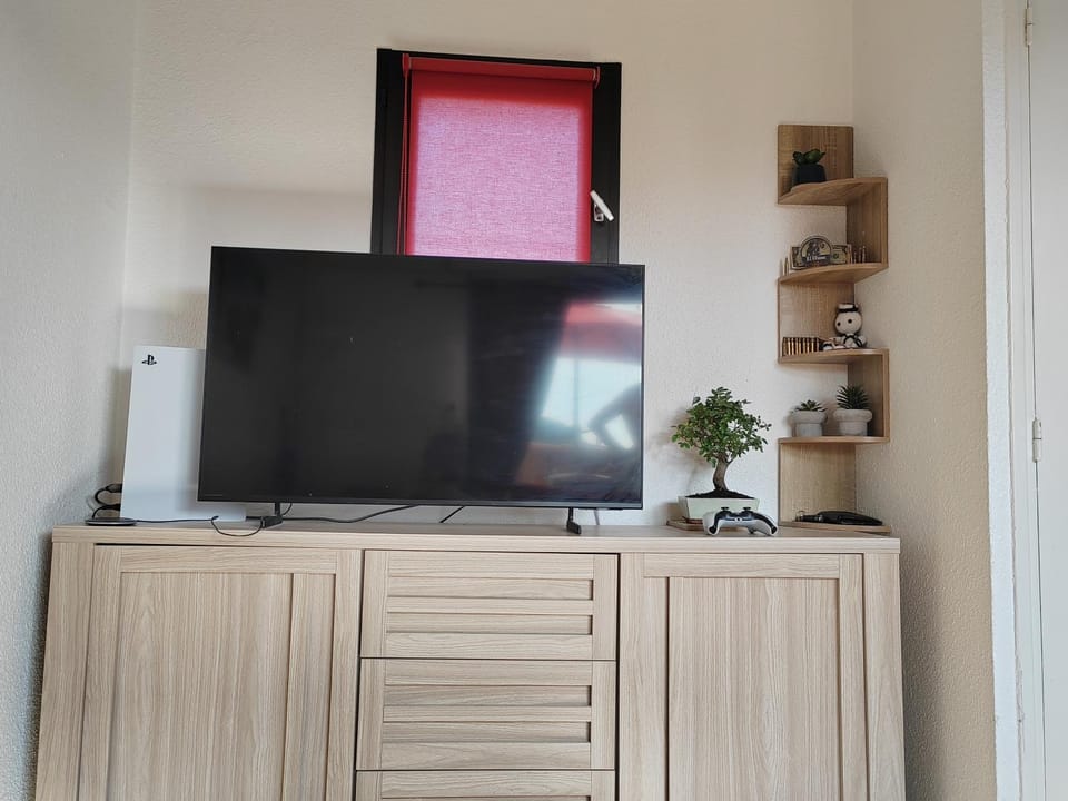 Studio climatisé dans résidence Odalys avec piscine Apartment in Agde