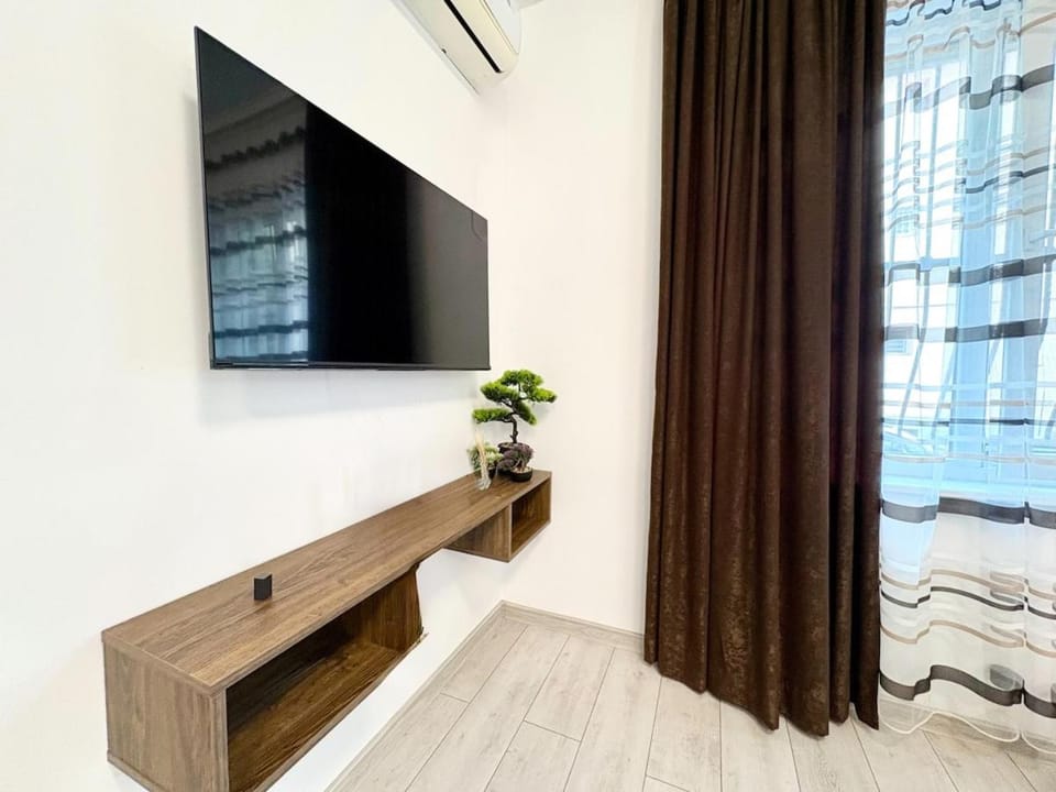Communal lounge/ TV room, Living room, Decorative detail