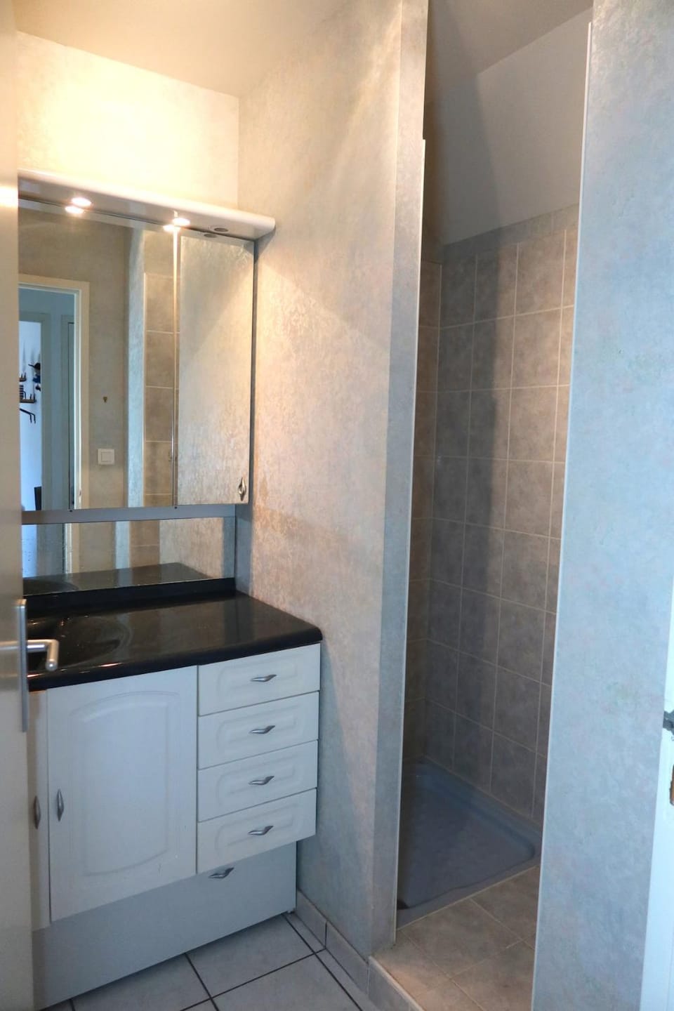 Apartment for 2 people on Lesconil Harbor Apartment in Plobannalec-Lesconil