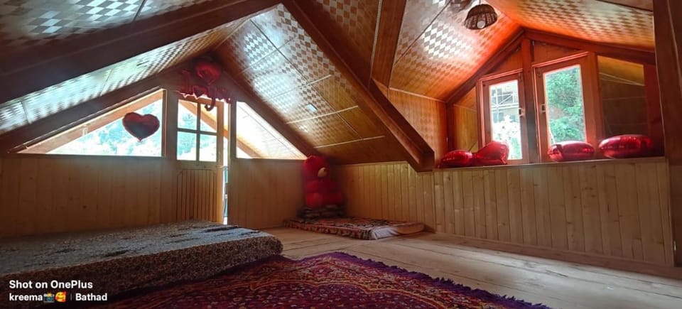 Flachan Valley River Touch Bed and Breakfast in Himachal Pradesh