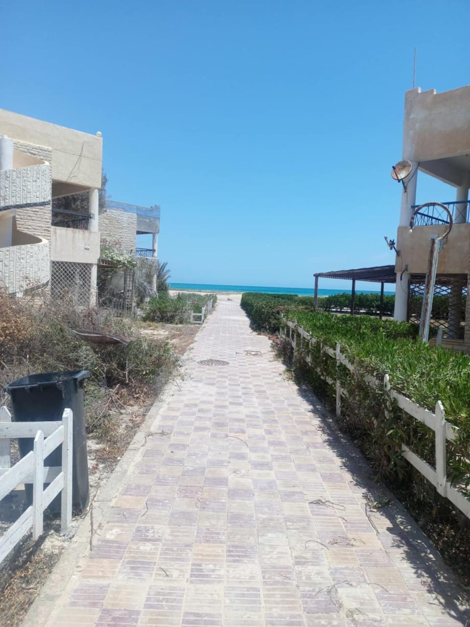 قريه الإعلاميين الجراوله قبل مرسى مطروح بجوار سانت مونيكا Chalet in New Cairo City