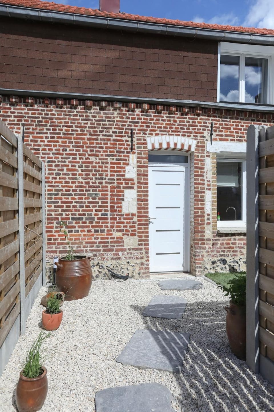 Cottage Rénové avec Terrasse privée Nature et détente House in Hauts-de-France
