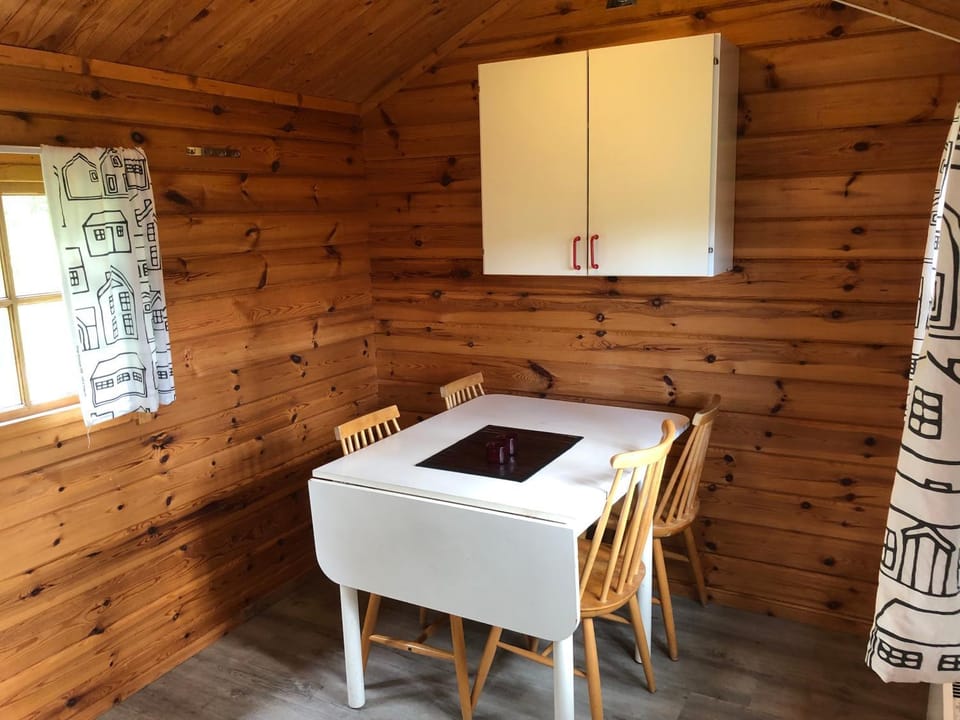 Visingsöstugorna Nature lodge in Västra Götaland County