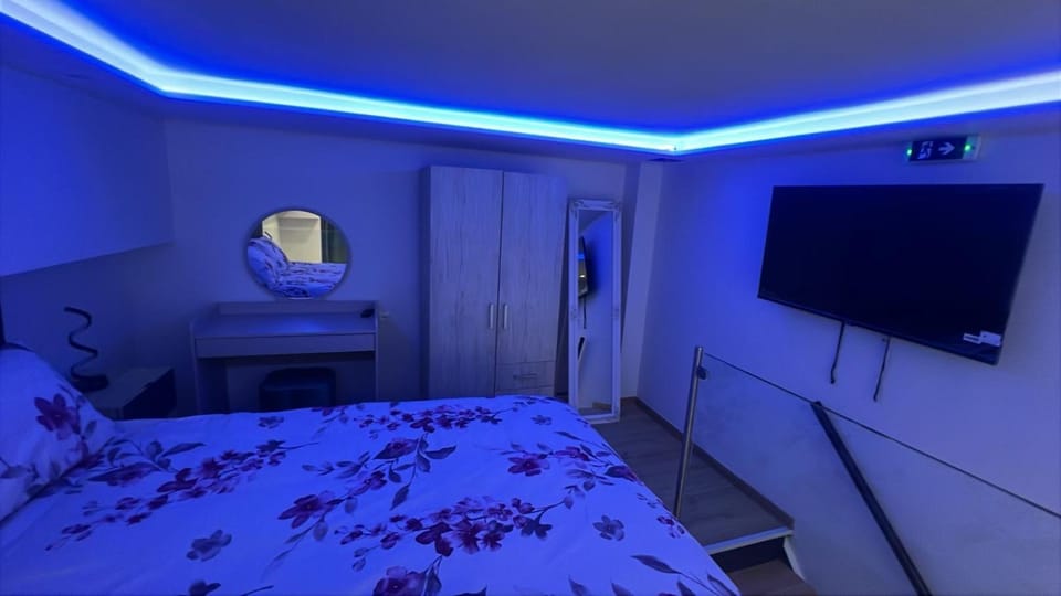 Leonora Loft Apartment in Kallithea