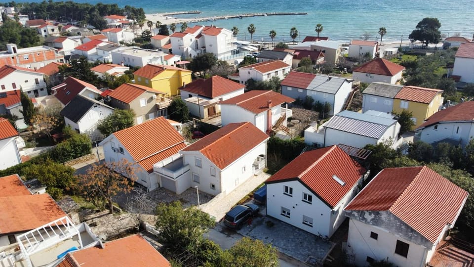 Neighbourhood, Bird's eye view, Beach, Sea view, Location