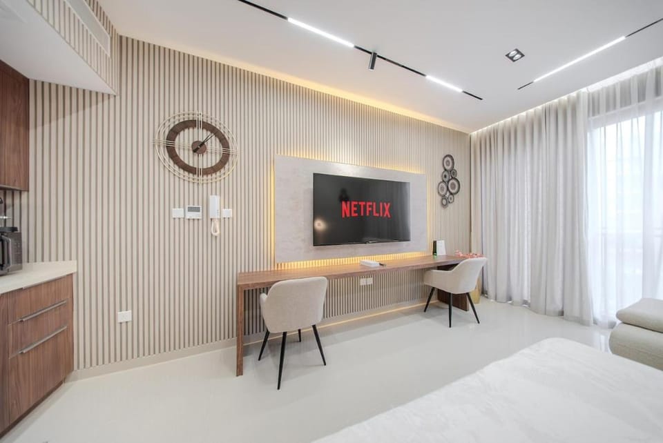 Luxury Studio Flat in Al Zahia, Sharjah - Pool - Gym Apartment in Al Sharjah
