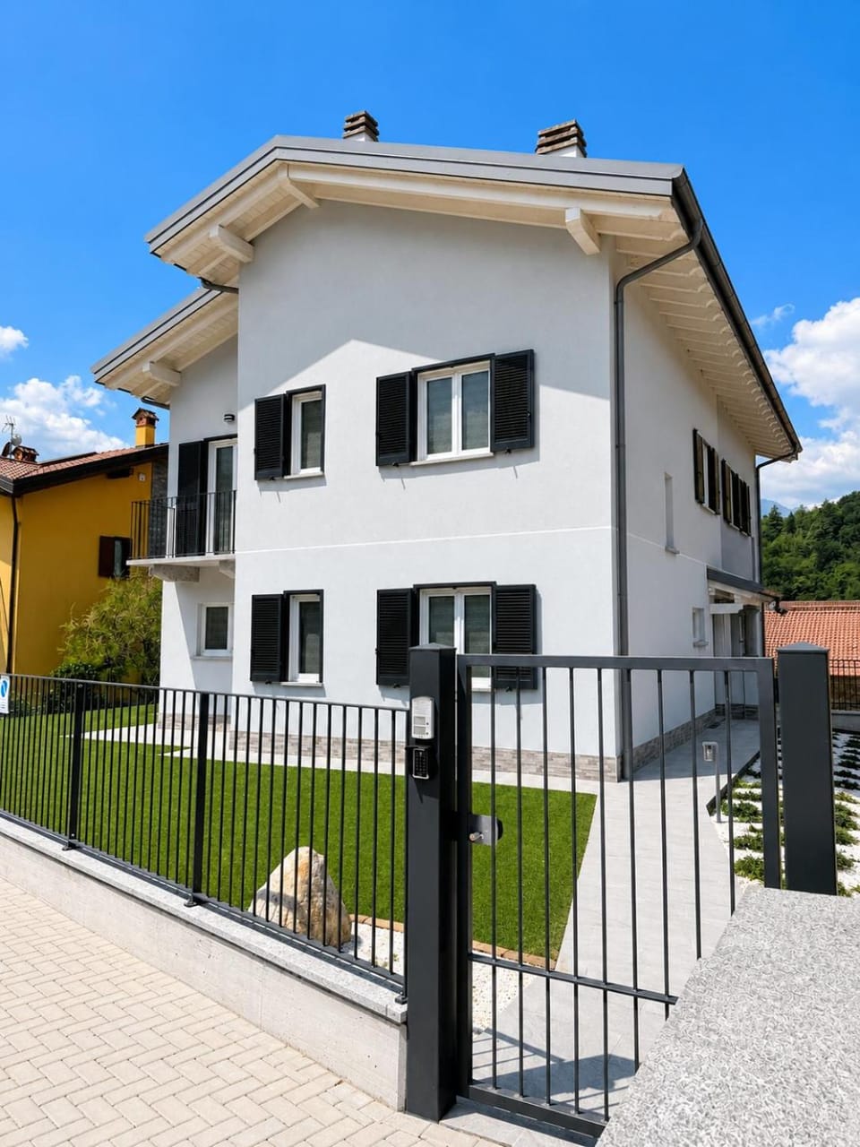 Property building, Facade/entrance