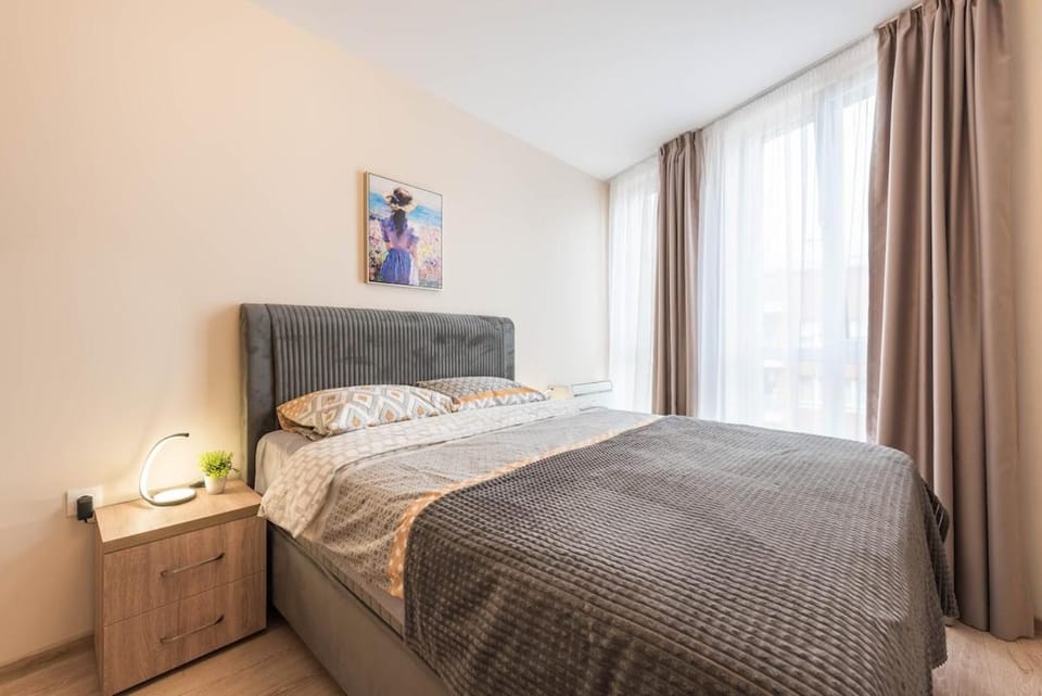 Bed, Decorative detail, Bedroom