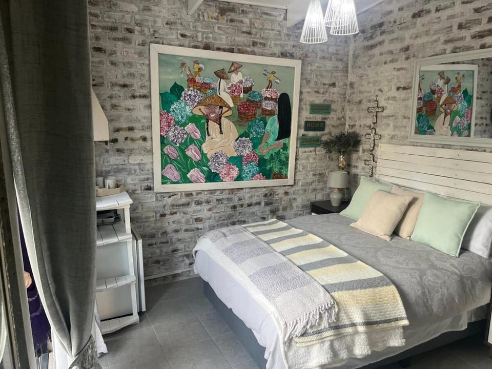 MiCasa SuCasa Bed and Breakfast in Western Cape