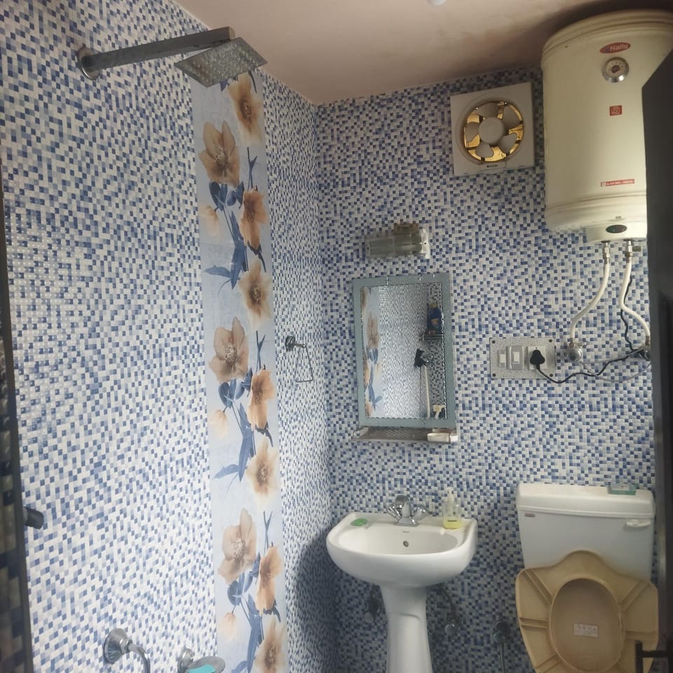 Rose Bowl Guest House, Srinagar Dal Lake Vacation rental in India
