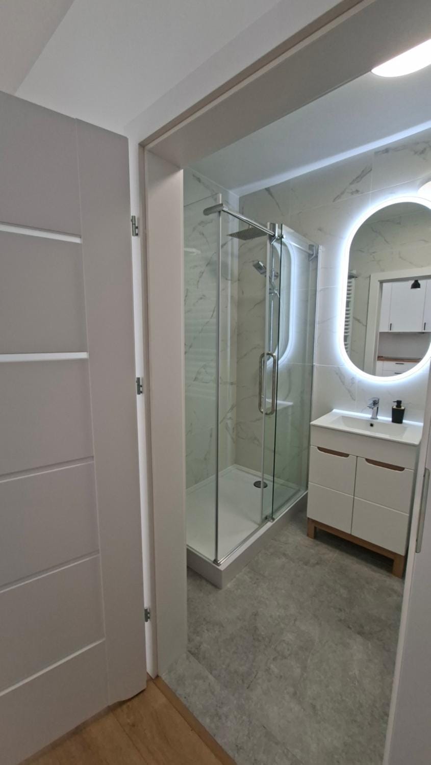 Apartament Poezji Premium prywatne miejsce parkingowe balkon Apartment in Poland