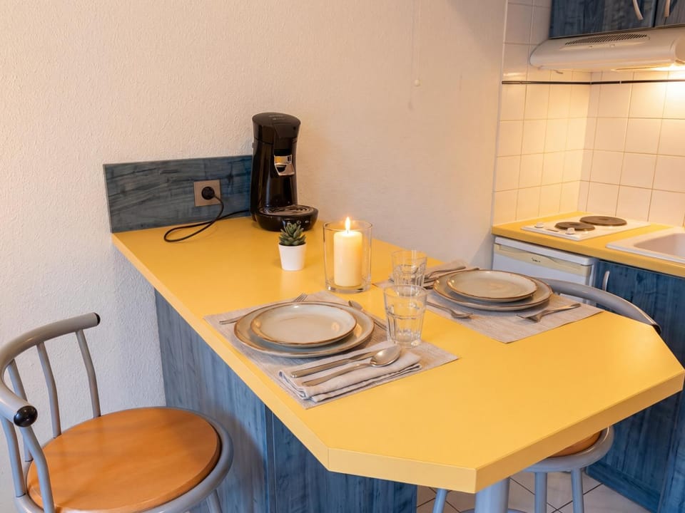 Food and drinks, Dining area