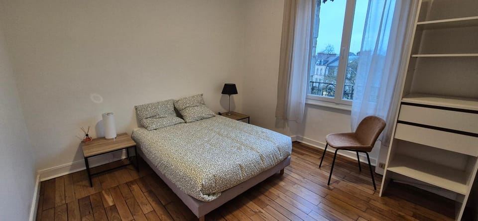 Appartement 6 personnes lumineux centre-ville Fougères Apartment in Fougères