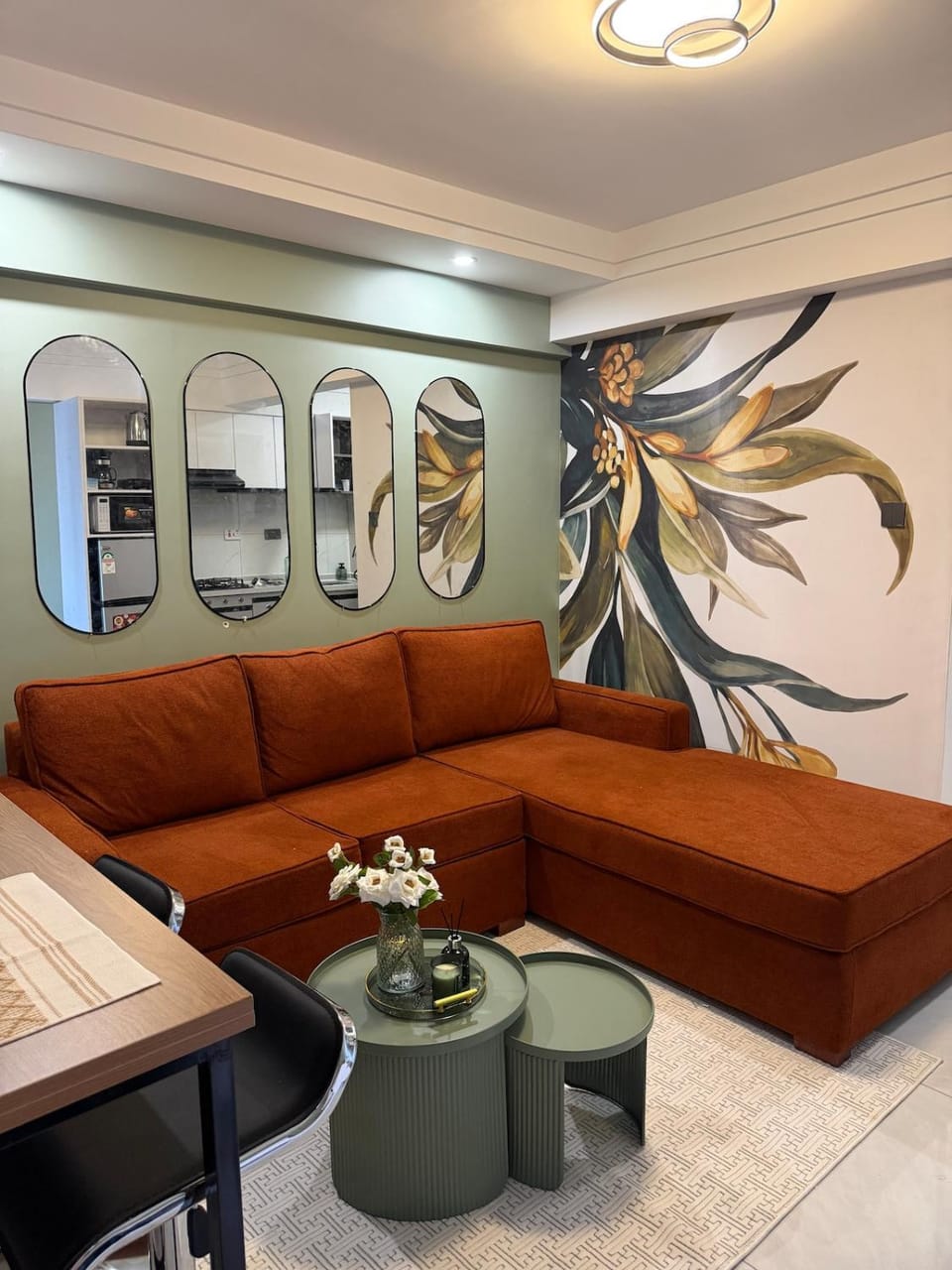 Living room, Dining area