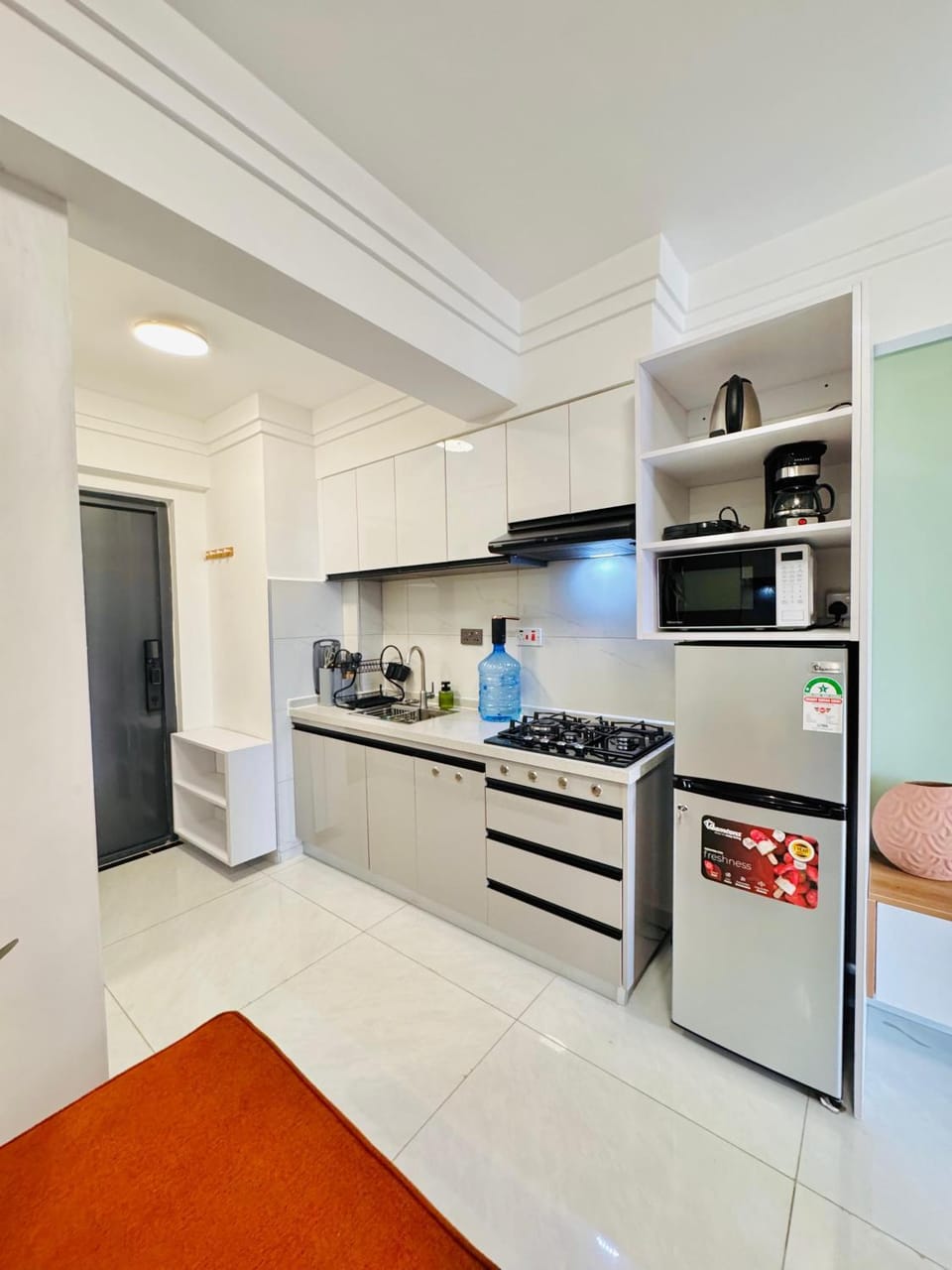 Kitchen or kitchenette, kitchen, kitchen