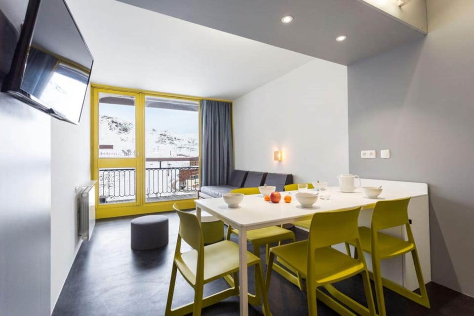 Winter, Skiing, Balcony/Terrace, Living room