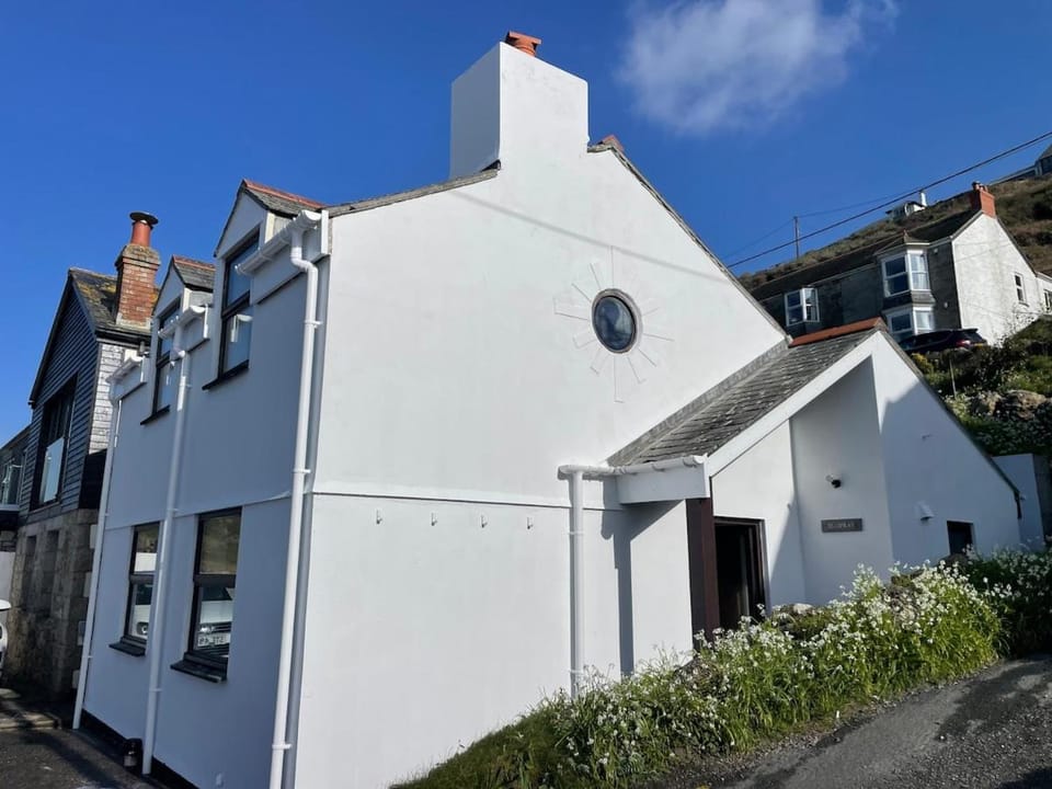 Seaspray House in Sennen Cove