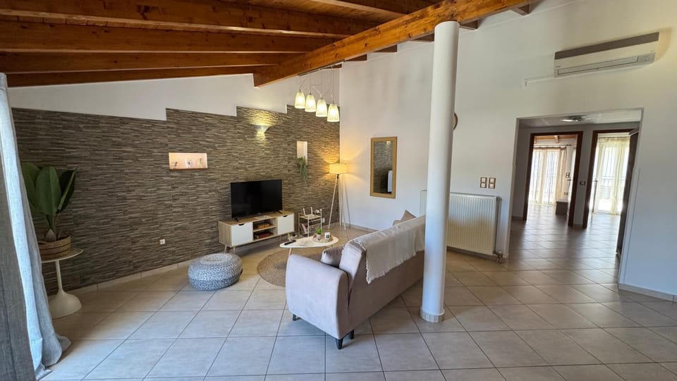 Théa Loft Premium Sunset Sea View Escape Apartment in Samos, Greece