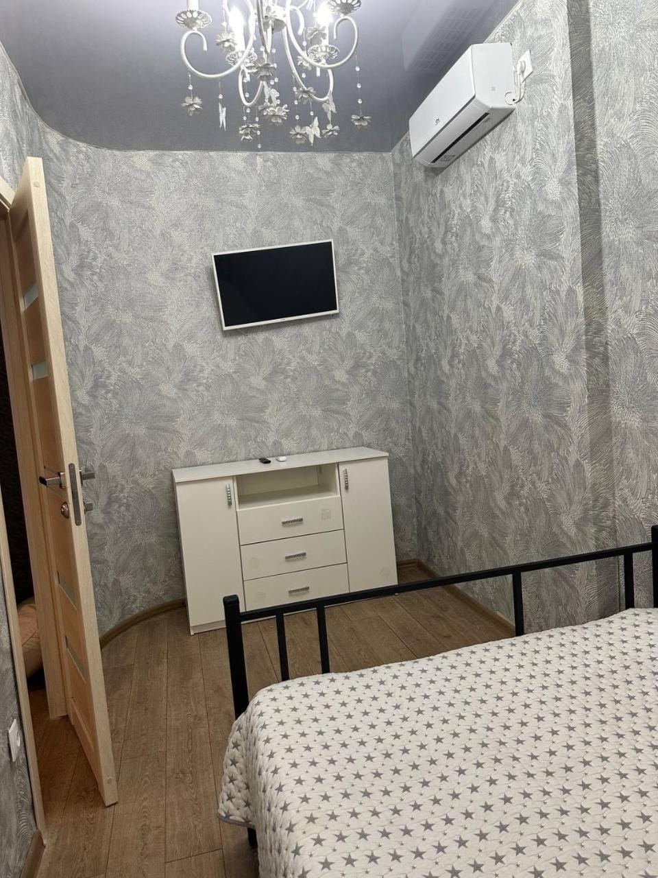В центрі, біля жд, Одеський дворик Apartment in Odessa