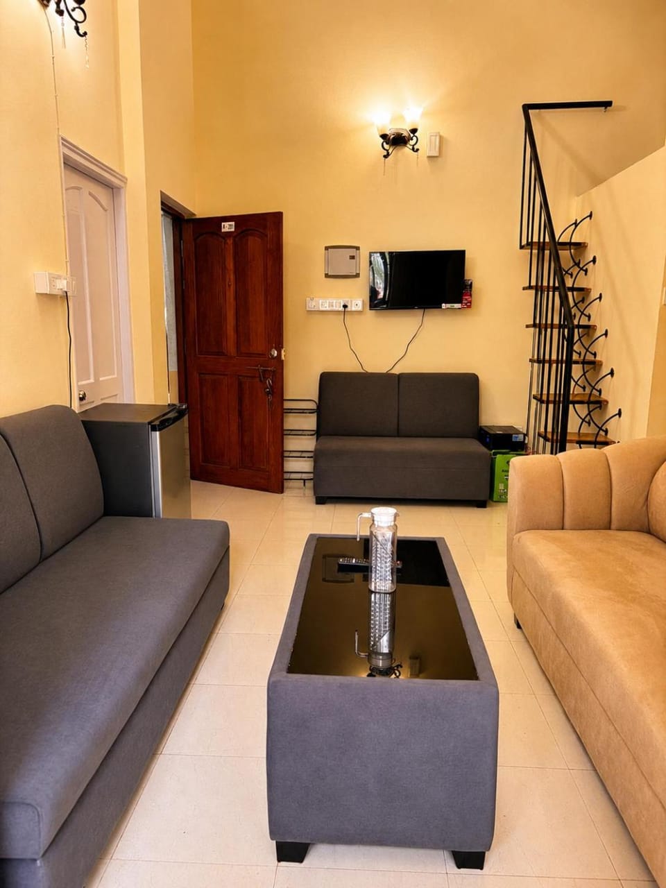 TV and multimedia, Seating area, Evening entertainment