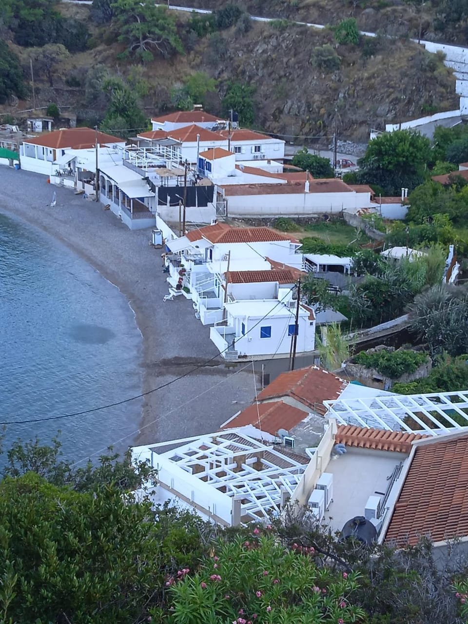 Restaurant/places to eat, Neighbourhood, Beach