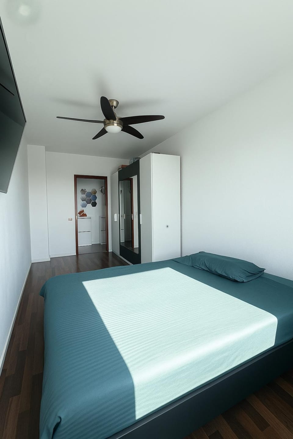 TV and multimedia, Bedroom, air conditioner
