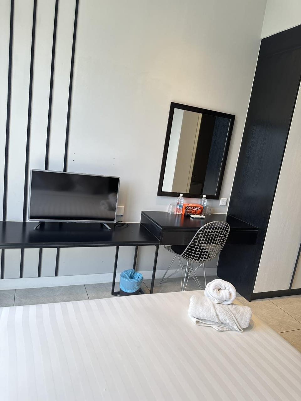 Bed, Living room, Bedroom, wardrobe
