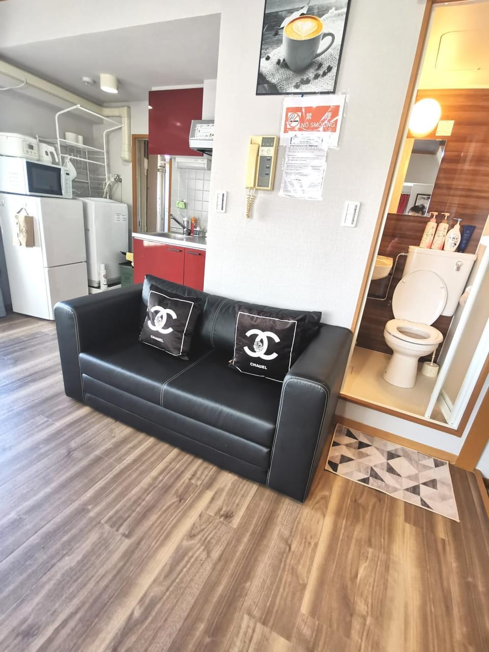 Kitchen or kitchenette, Living room, stove