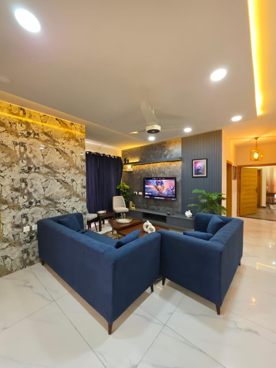 Communal lounge/ TV room, TV and multimedia, Living room, Seating area