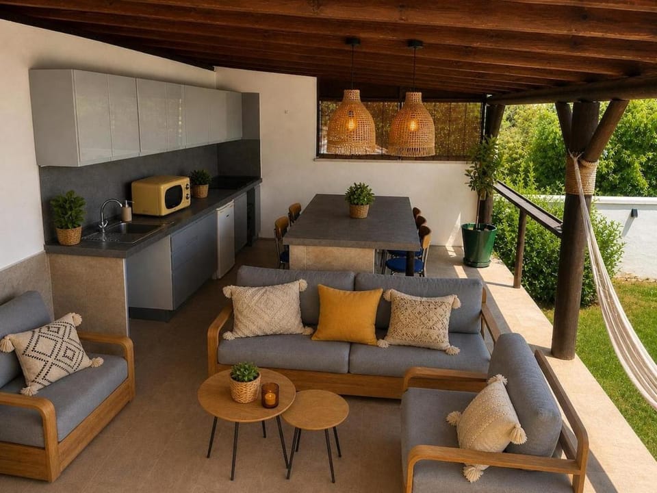 Villa Azahara Private Oasis with Sea Views & Private Pool Villa in Benalmadena