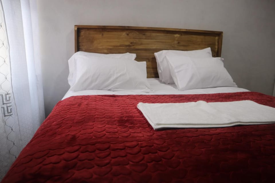 Jozi Corner Rooms & GuestHouse Bed and Breakfast in Johannesburg