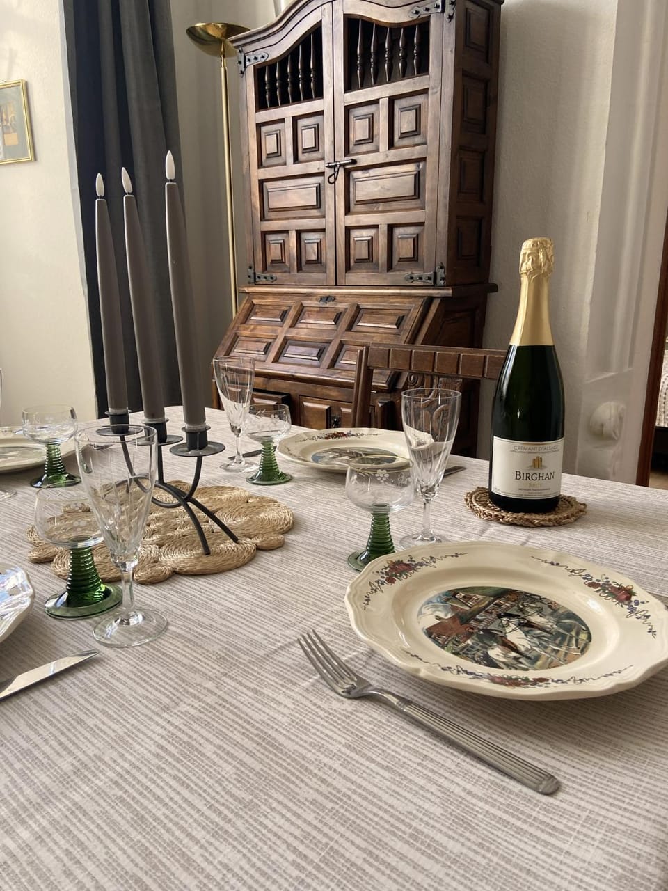 Food and drinks, Dining area, Food