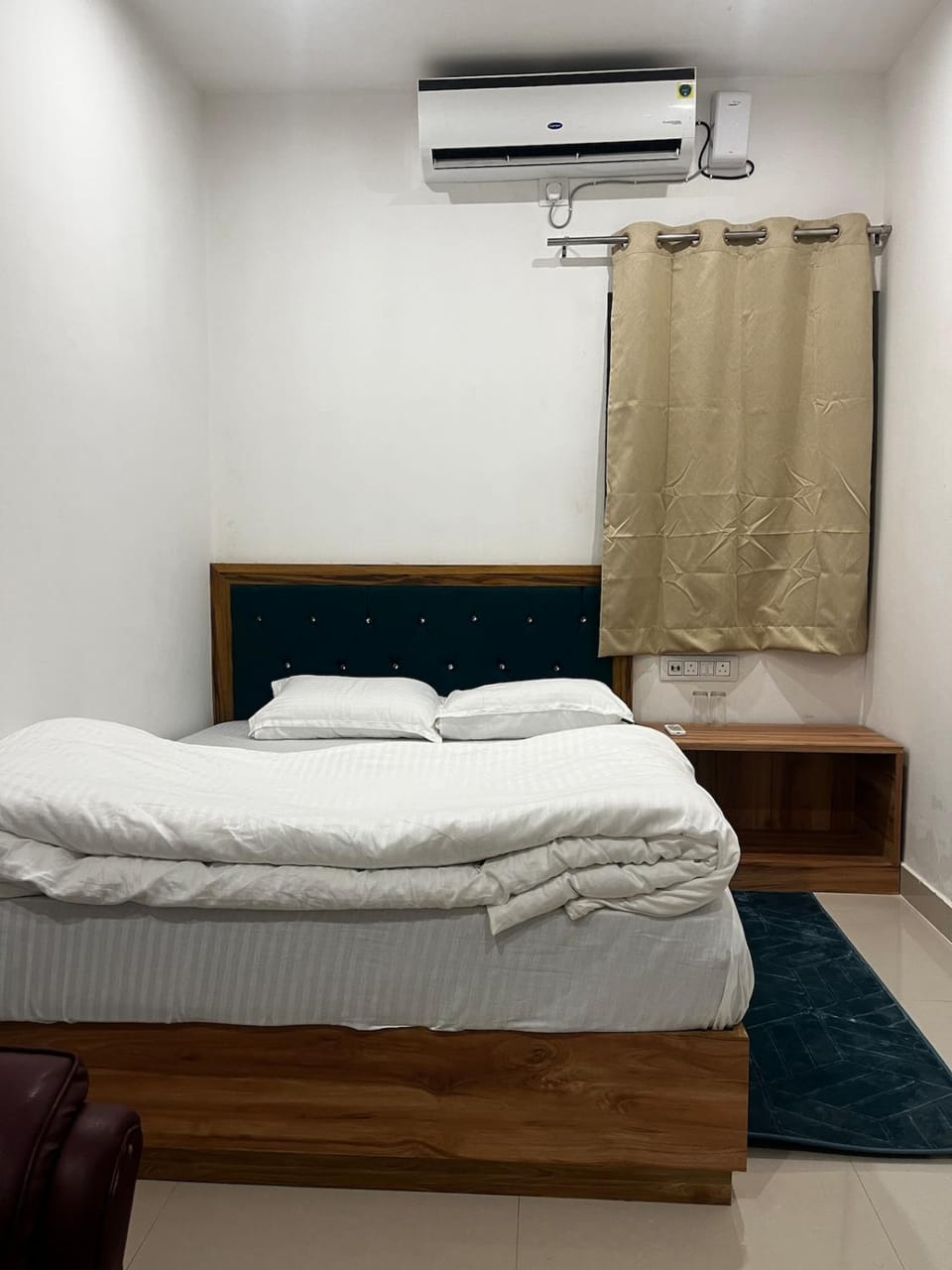 Swagat Guest House Walking distance from New LGBI Airport Terminal -2 Bed and Breakfast in India