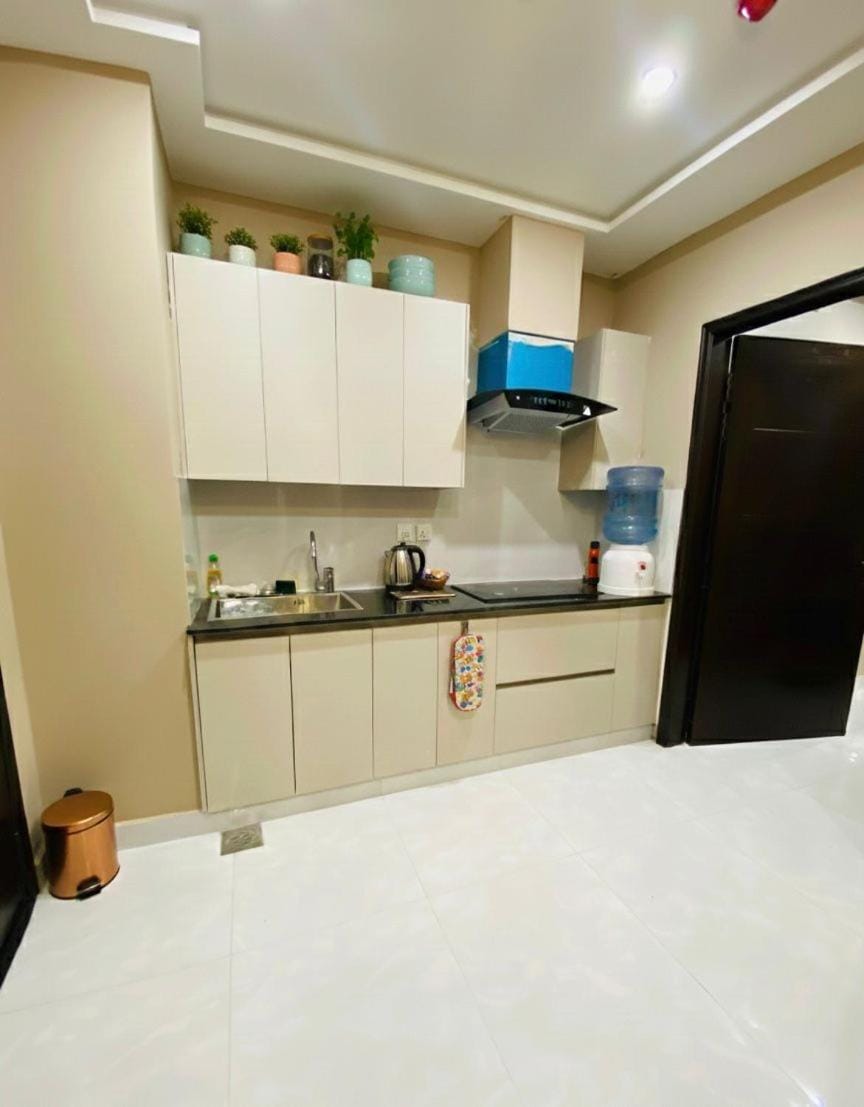 Premium One Bed Apartment Close to MM Alam Road Gulberg 3 Apartment in Lahore