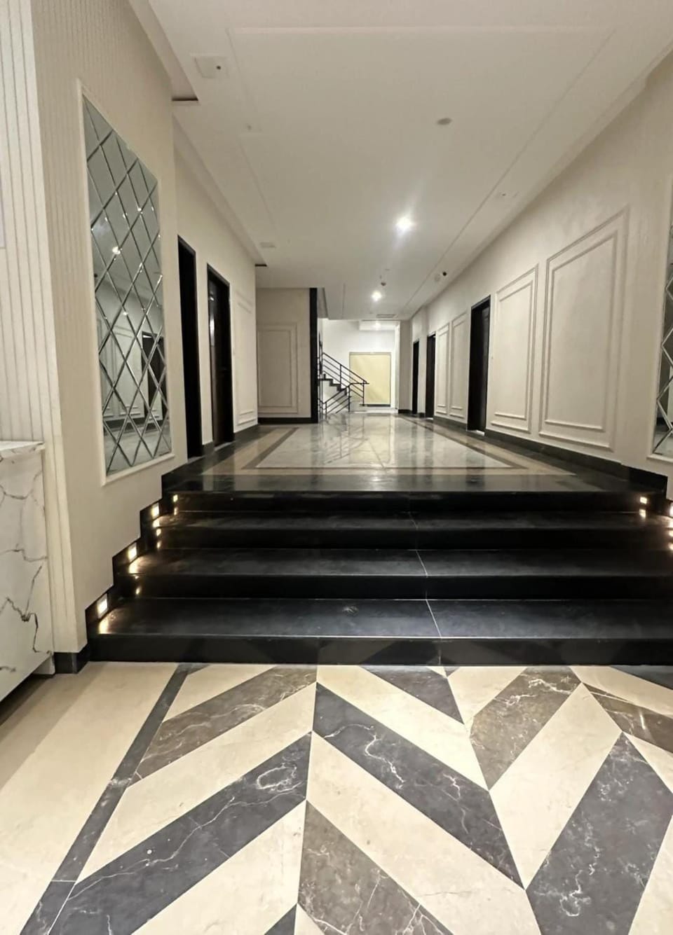 Premium One Bed Apartment Close to MM Alam Road Gulberg 3 Apartment in Lahore