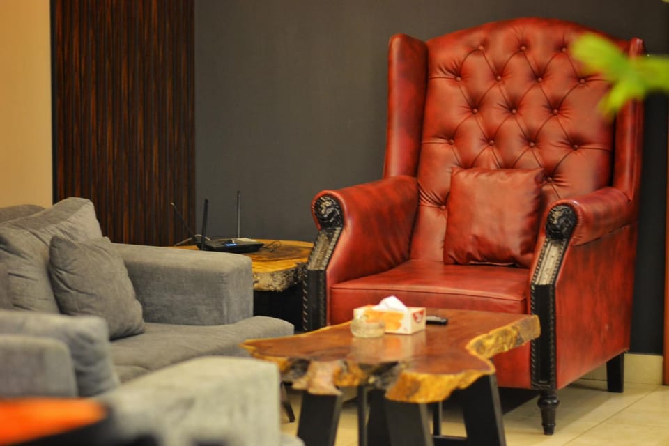 Goldcrest Mall and Residency - Phase 4 DHA - Modern Vintage Penthouse Apartment By Alvis Suite Apartment in Lahore