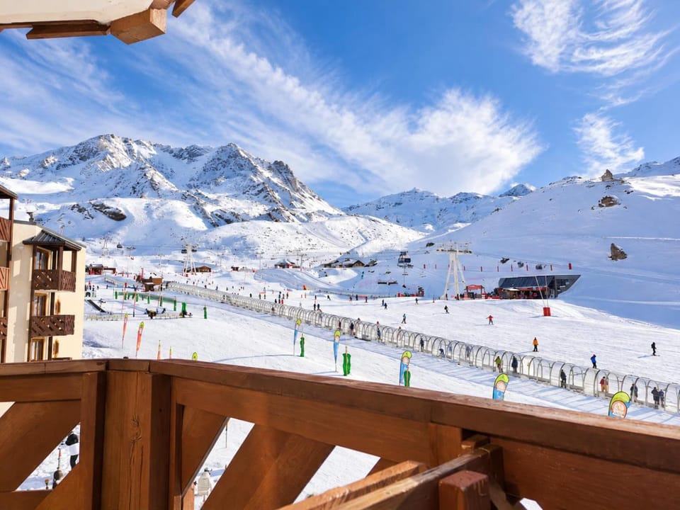 Skiing, Mountain view, Mountain view