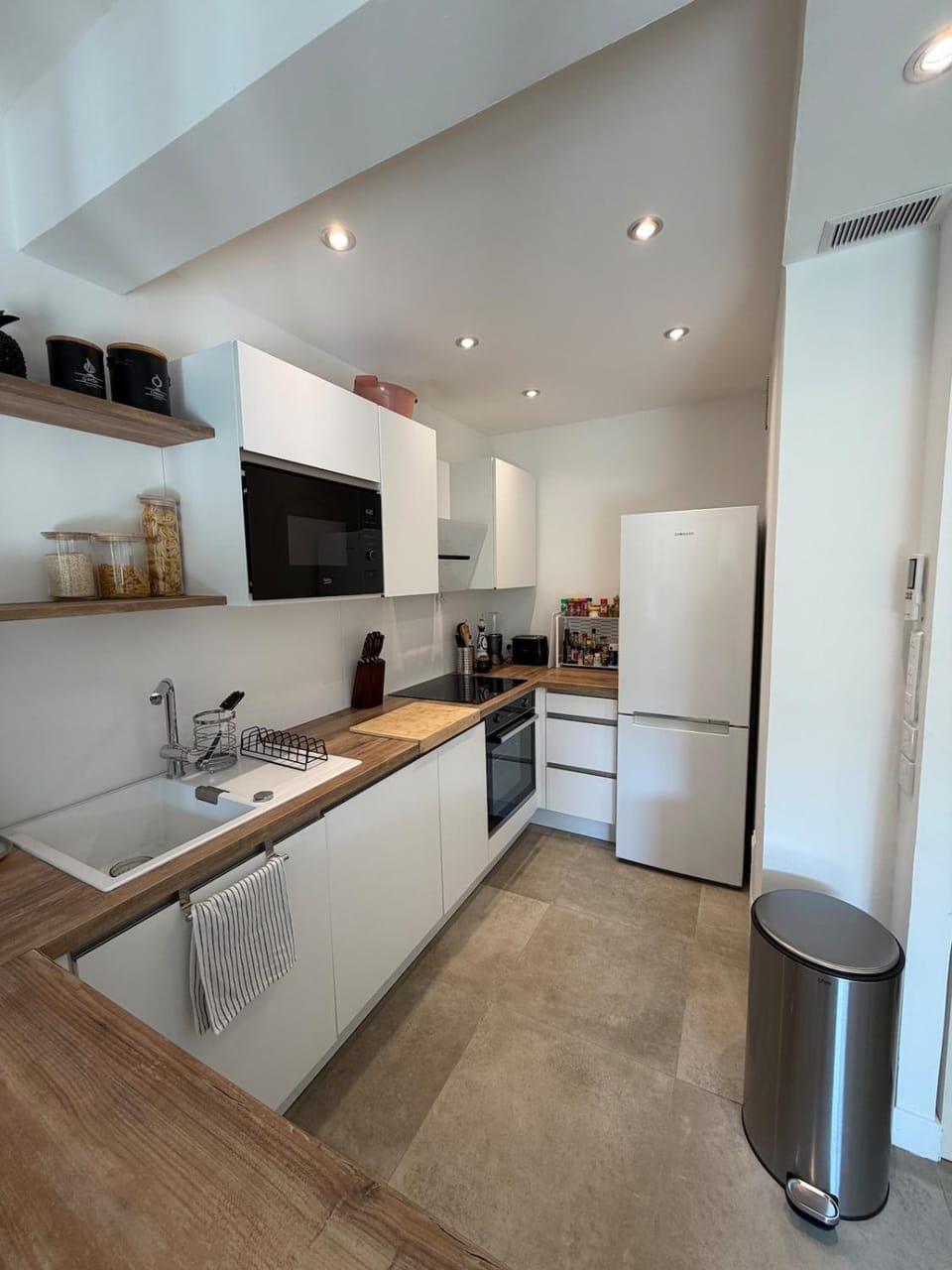Cozy apartment - sunny terrace avec Clim et parking Apartment in Antibes