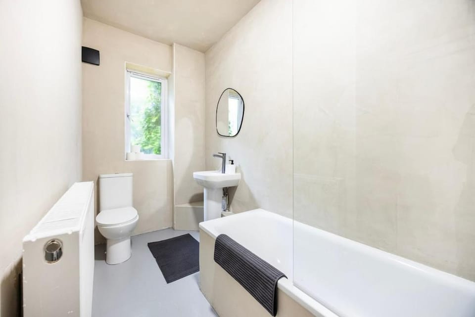 Toilet, Bathroom, Bath, towels