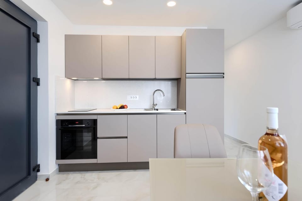 Kitchen or kitchenette, Breakfast, kitchen, kitchen