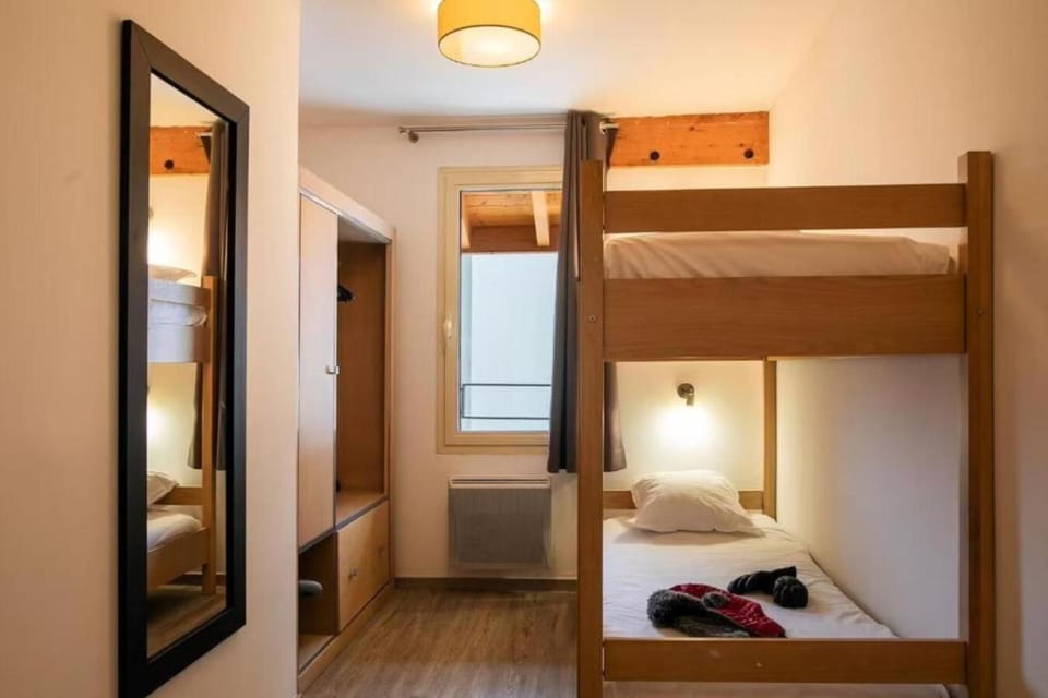 bunk bed