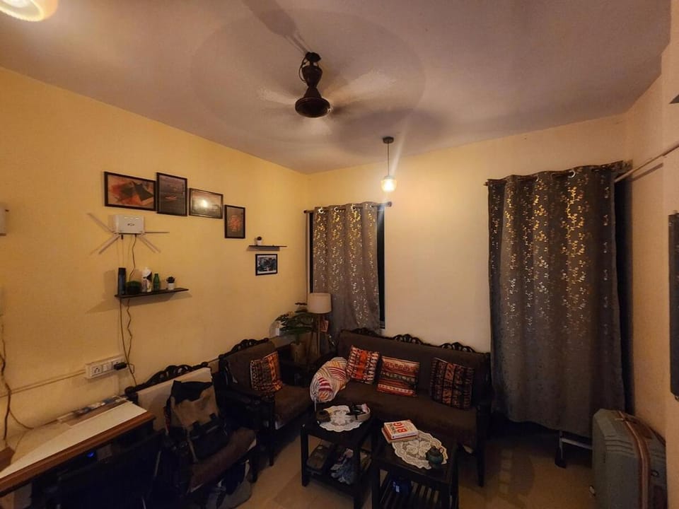 Cozy 1BHK Near Airoli & Rabale 50In Smart TV AC Apartment in Thane