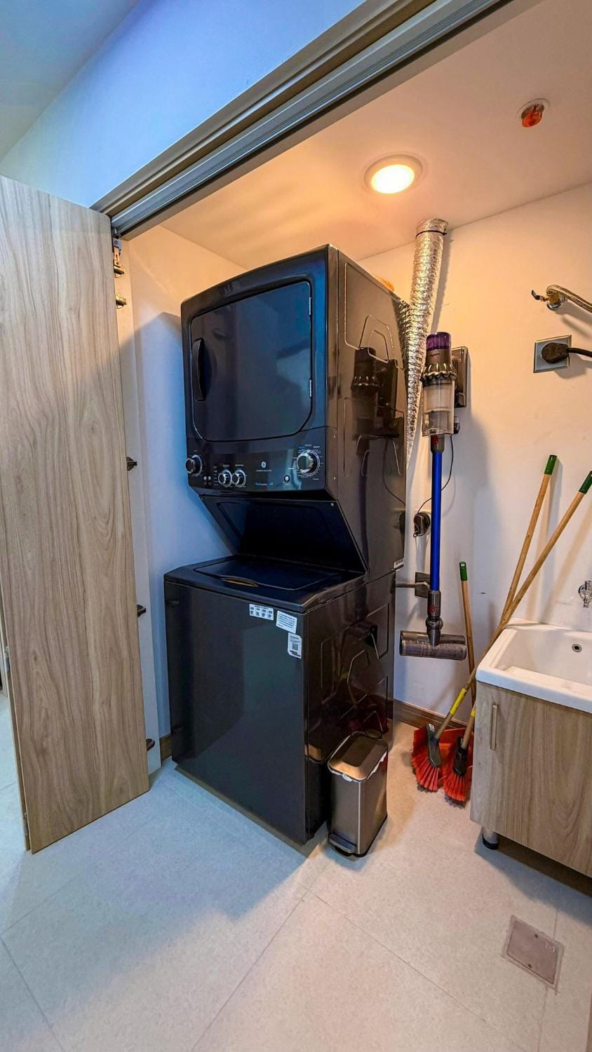 laundry, washing machine