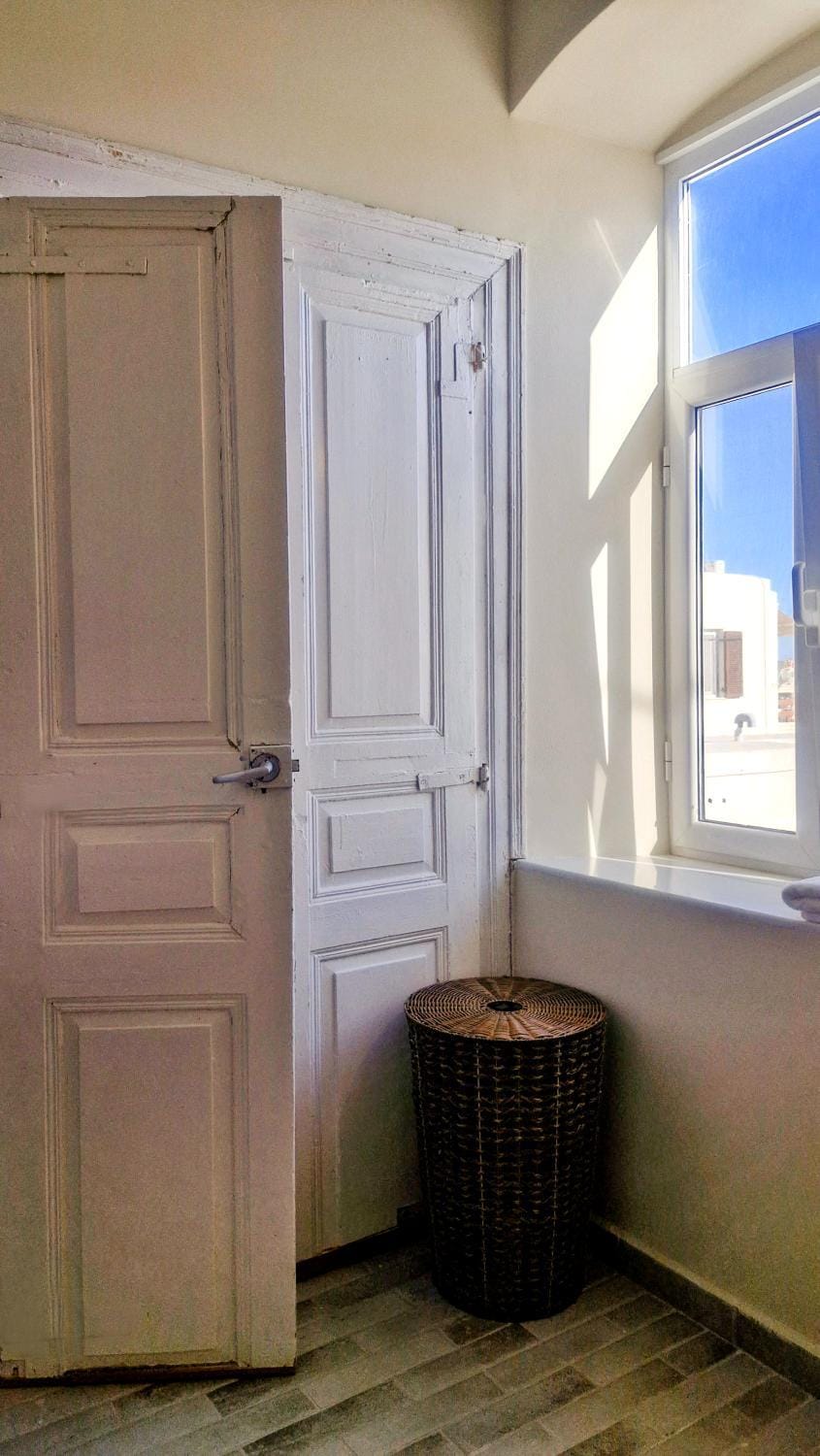 Ermoupolis Old Town Sunny House Apartment in Decentralized Administration of the Aegean