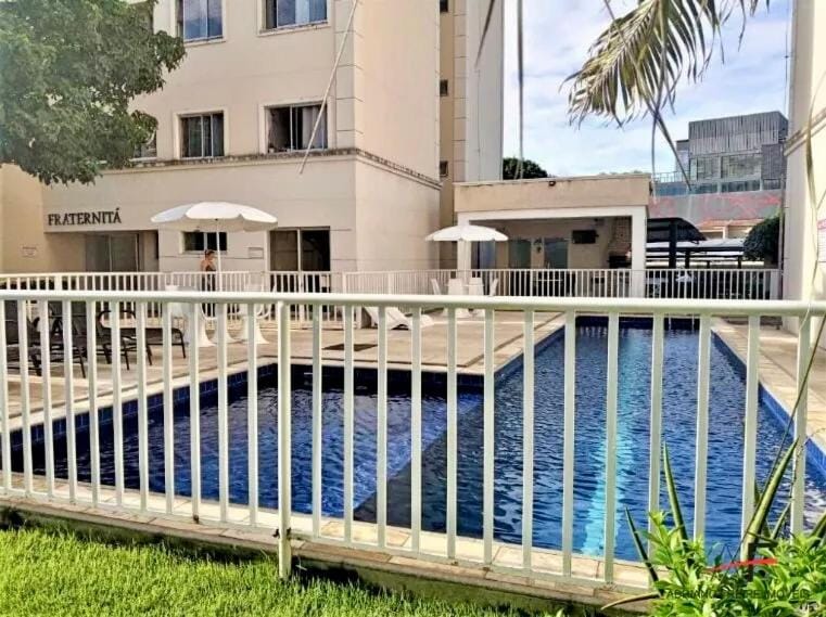 Apto completo com piscina e vaga de garagem na Maraponga Apartment in Fortaleza