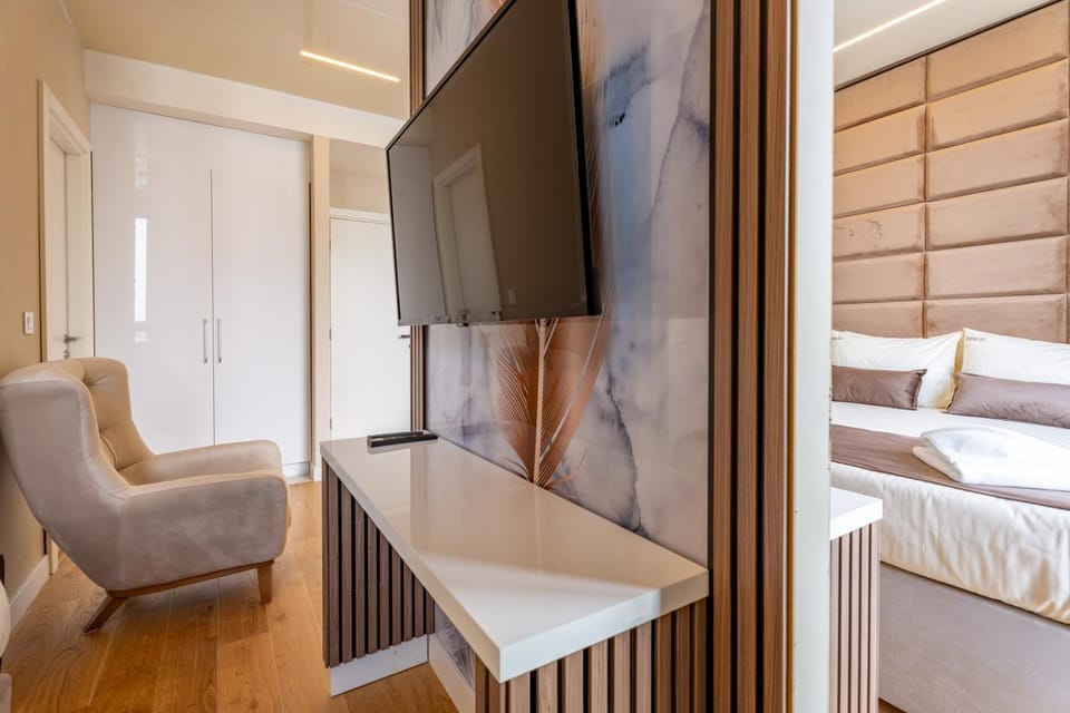 Bed, TV and multimedia