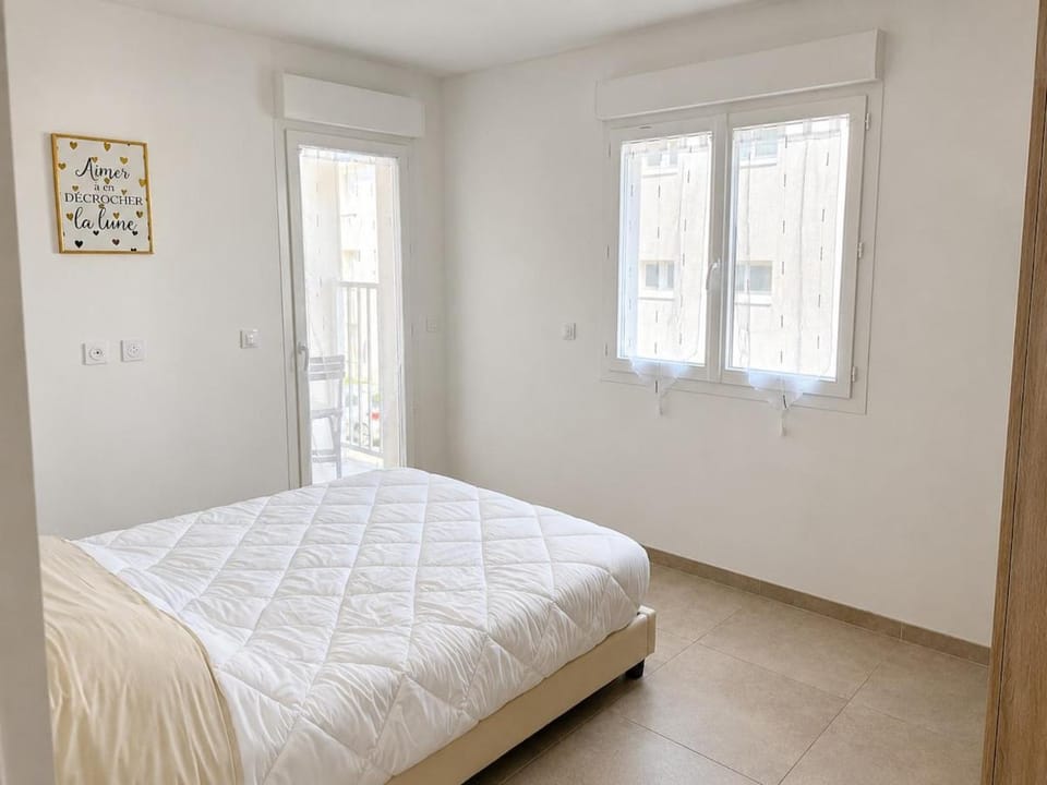 Villa T3 neuve avec jardin, Clim, parking gratuit House in Occitanie